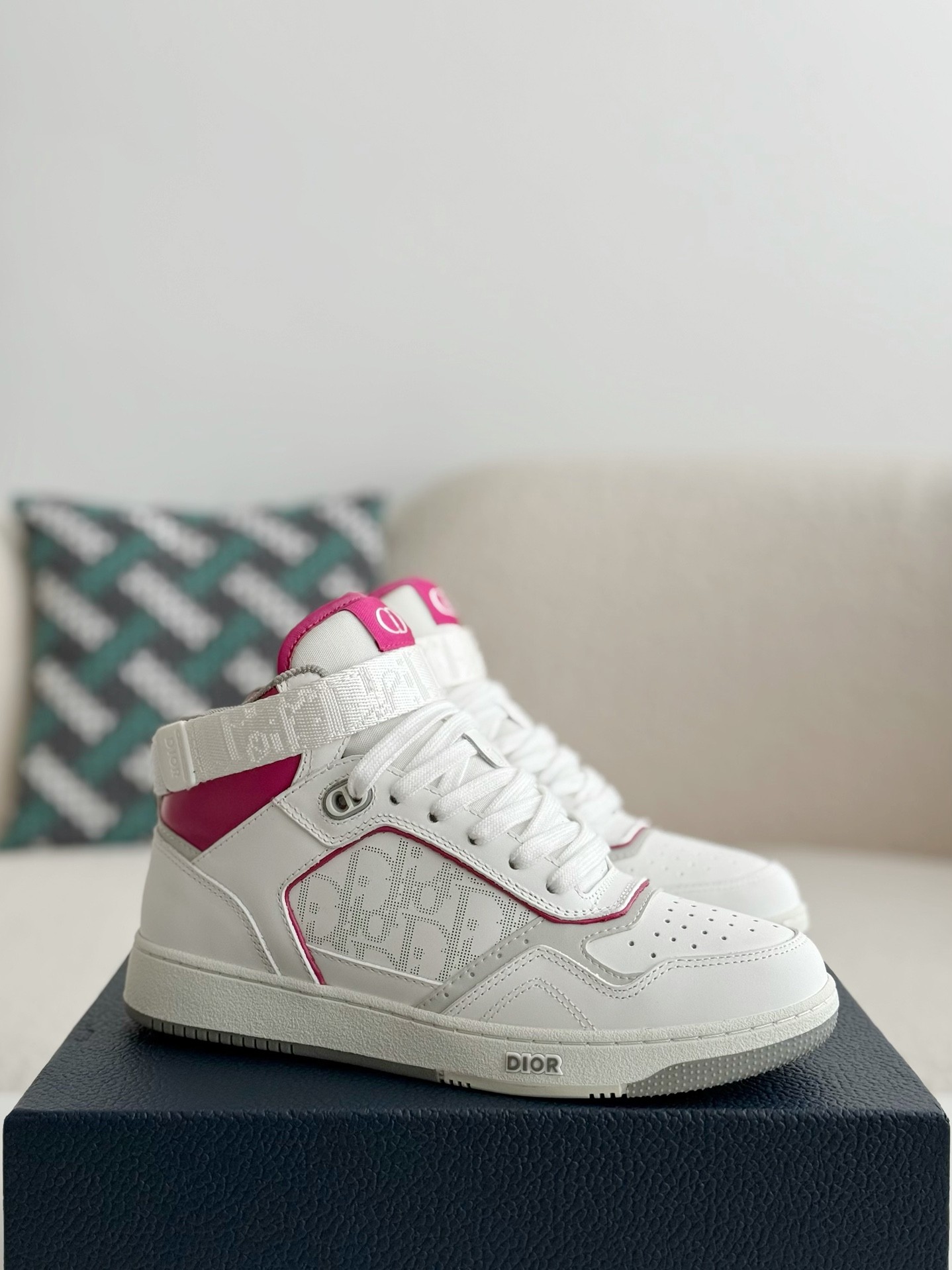 DR B27 High-top casual shoes