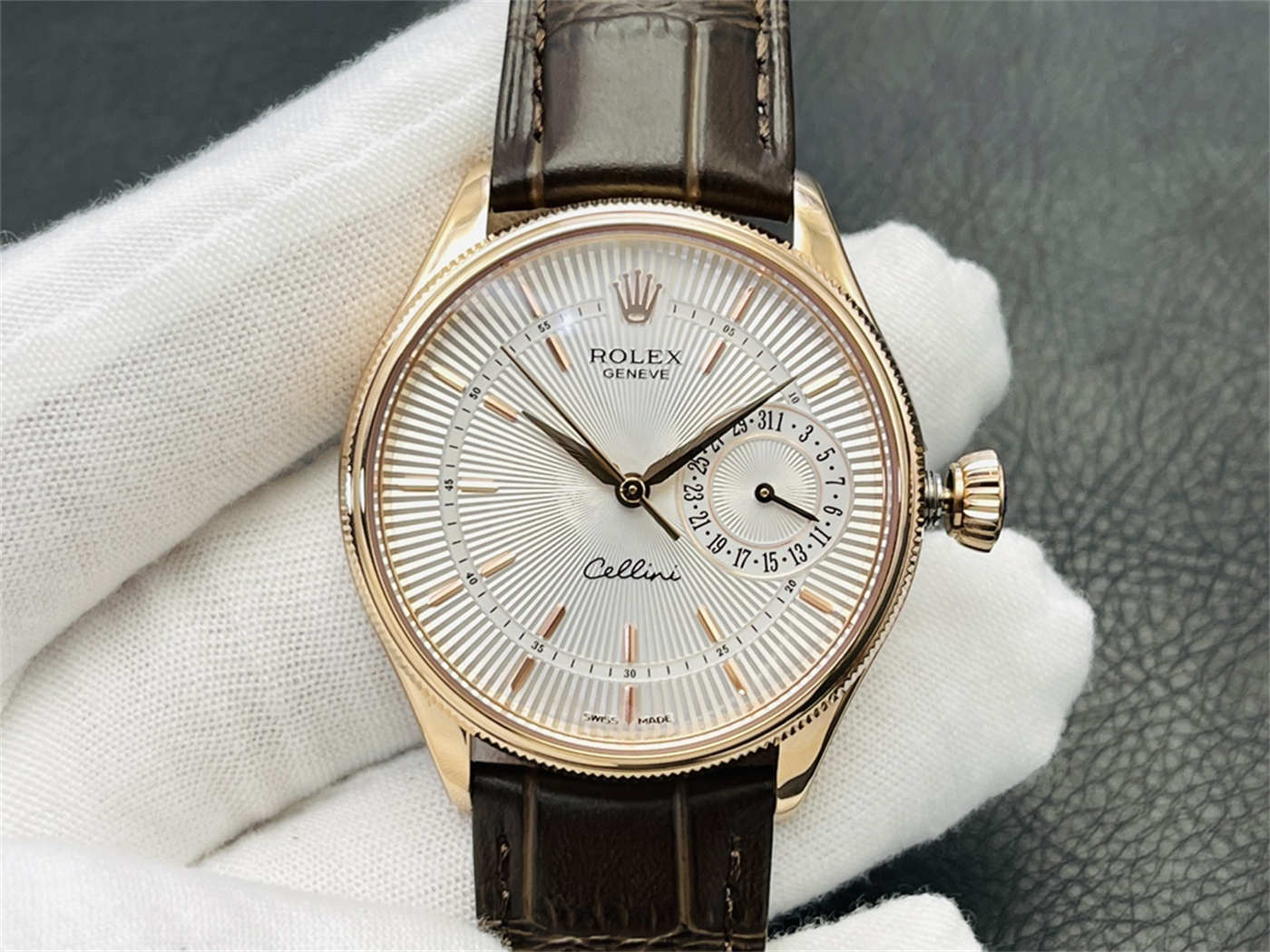 VR Factory Rolex Cellini Replica – M50515-0009 Rose Gold White Dial 39mm