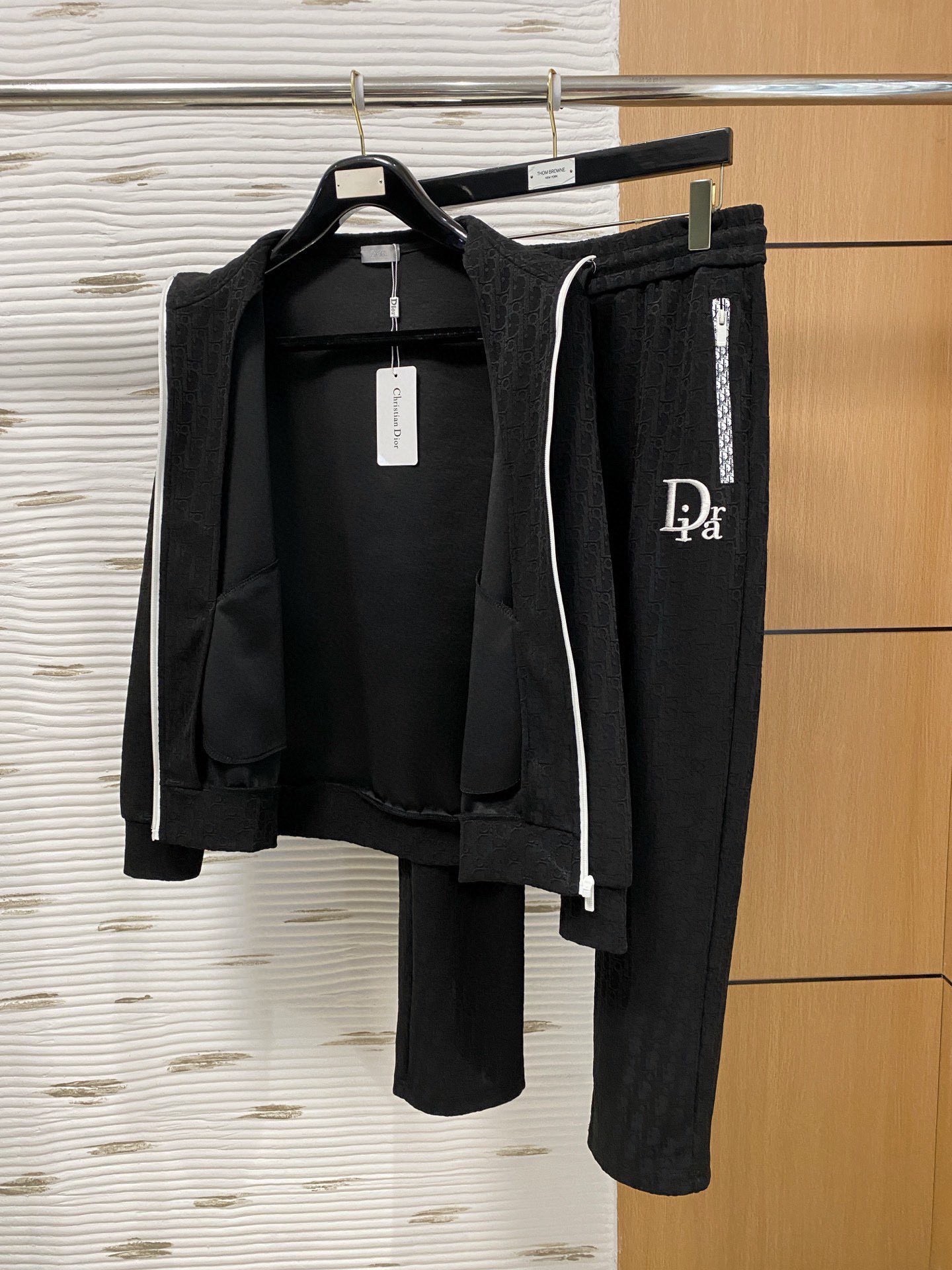 DR Long-sleeved two-piece suit