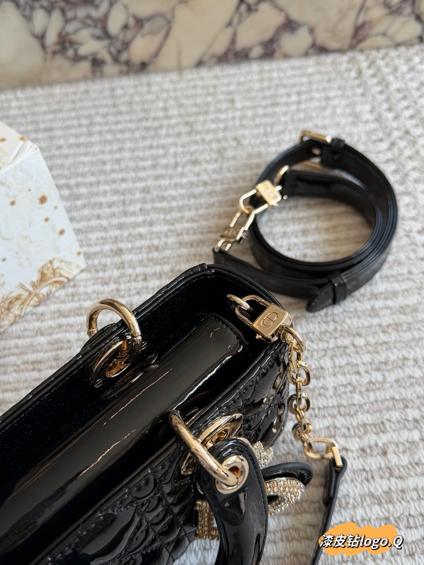 DR Shoulder bag 22x12cm