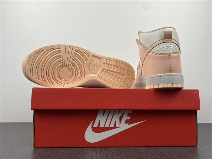 NK Dunk High Sail Crimson Tint DD1869-104