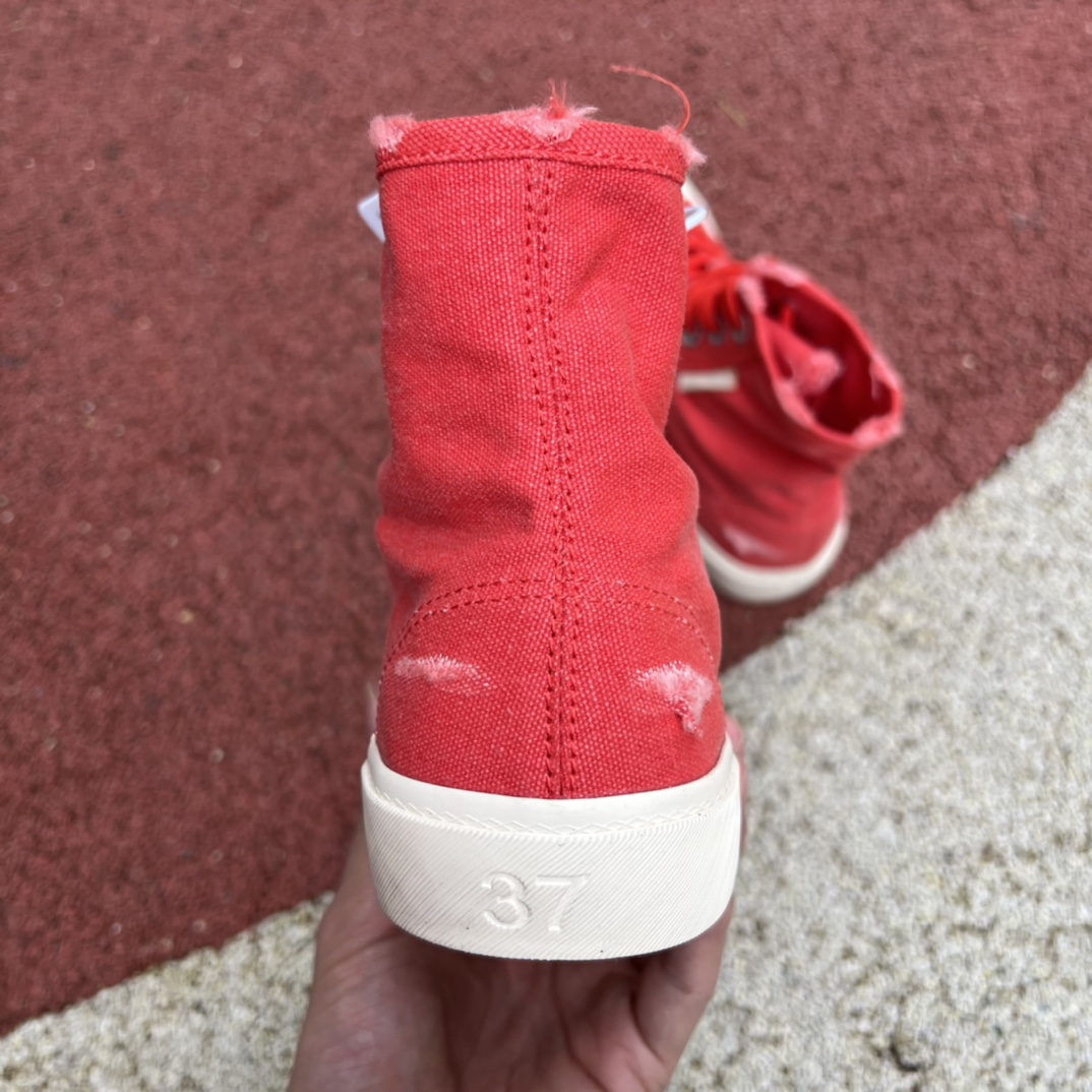 BLCG Pairs Sneaker Red High