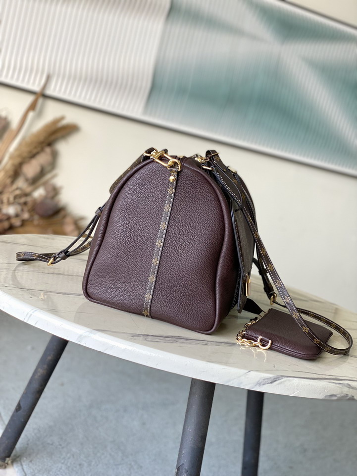 LV travelling bag 40x20x25cm