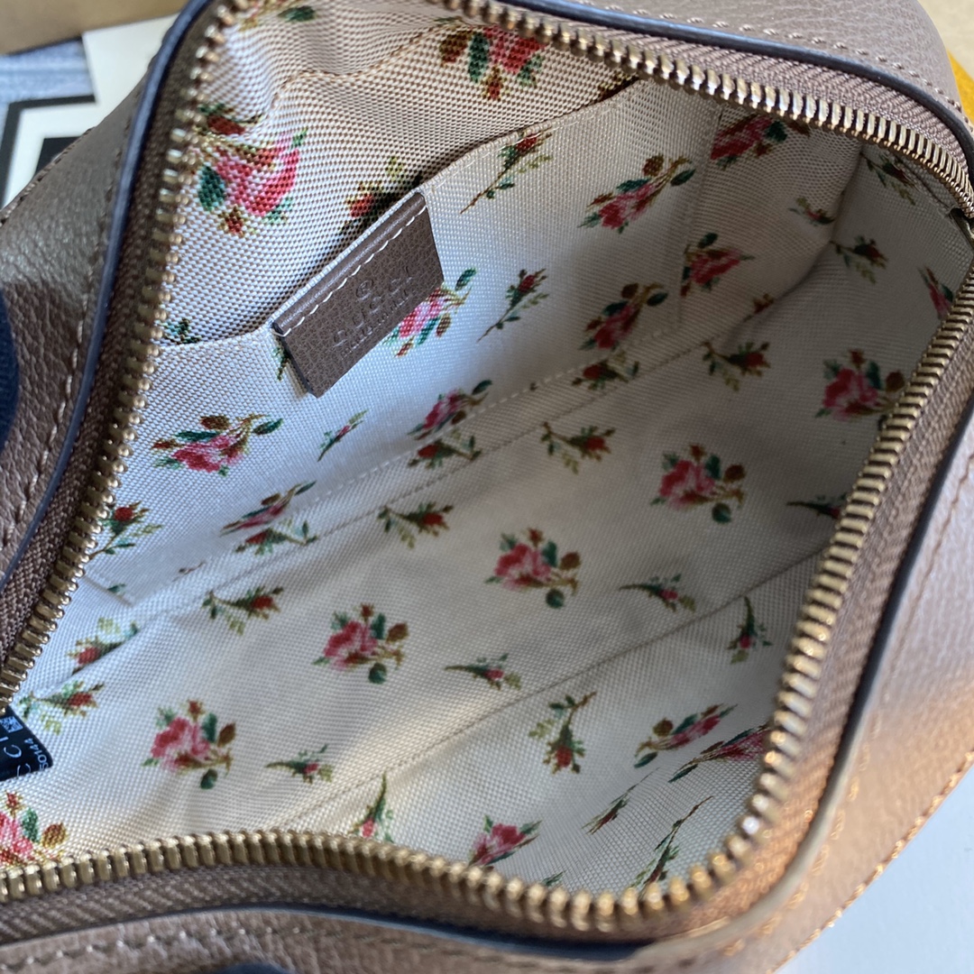 Woman’s Handbag 9.4″x5.9″x3.0″ BB-9190004