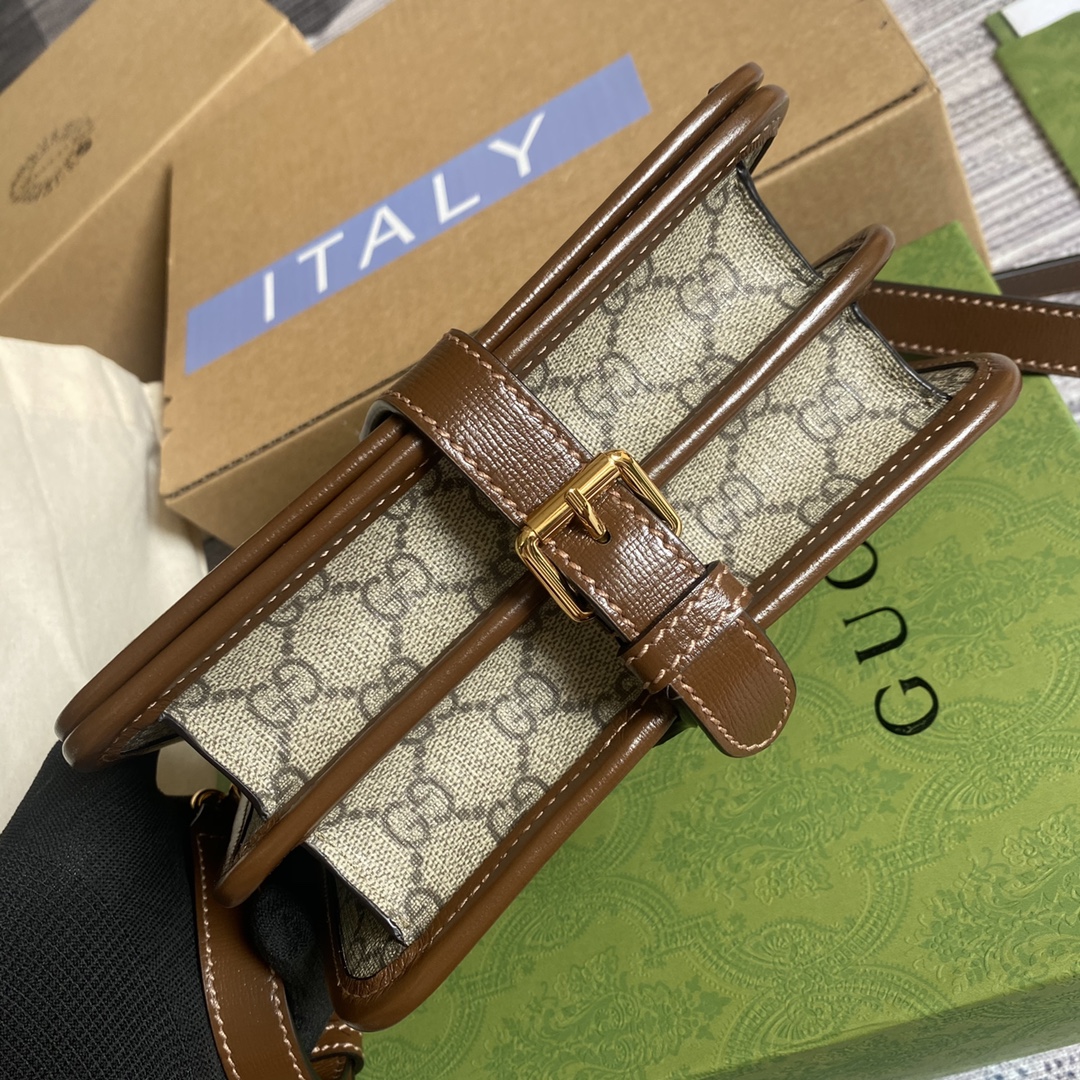 Woman’s Handbag with straps 7.9″x6.7″x3.1″ BB-9190042