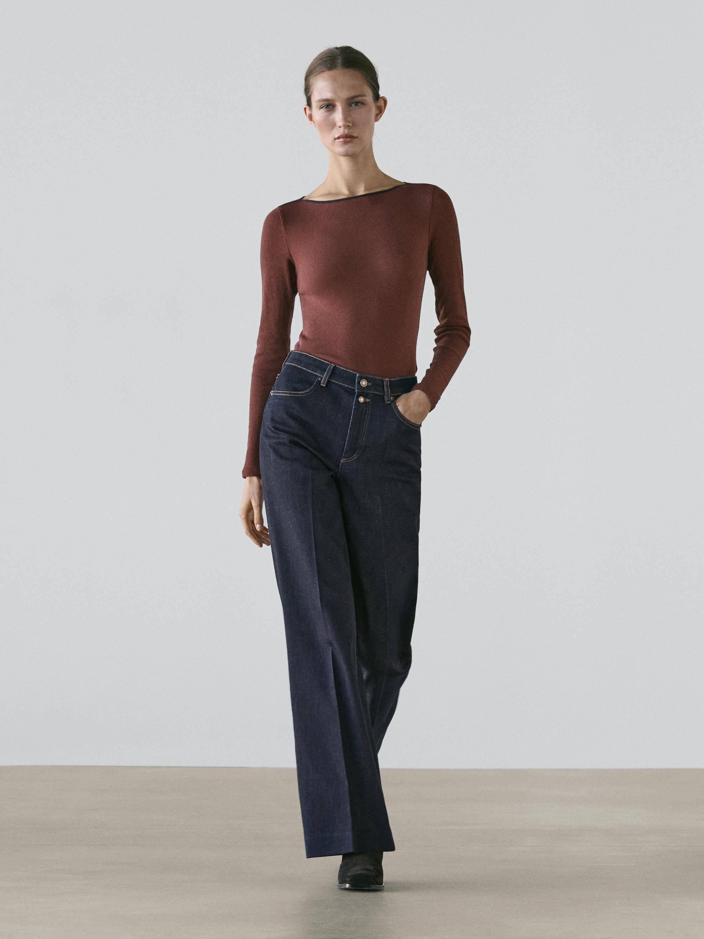Jeans flare fit tiro alto