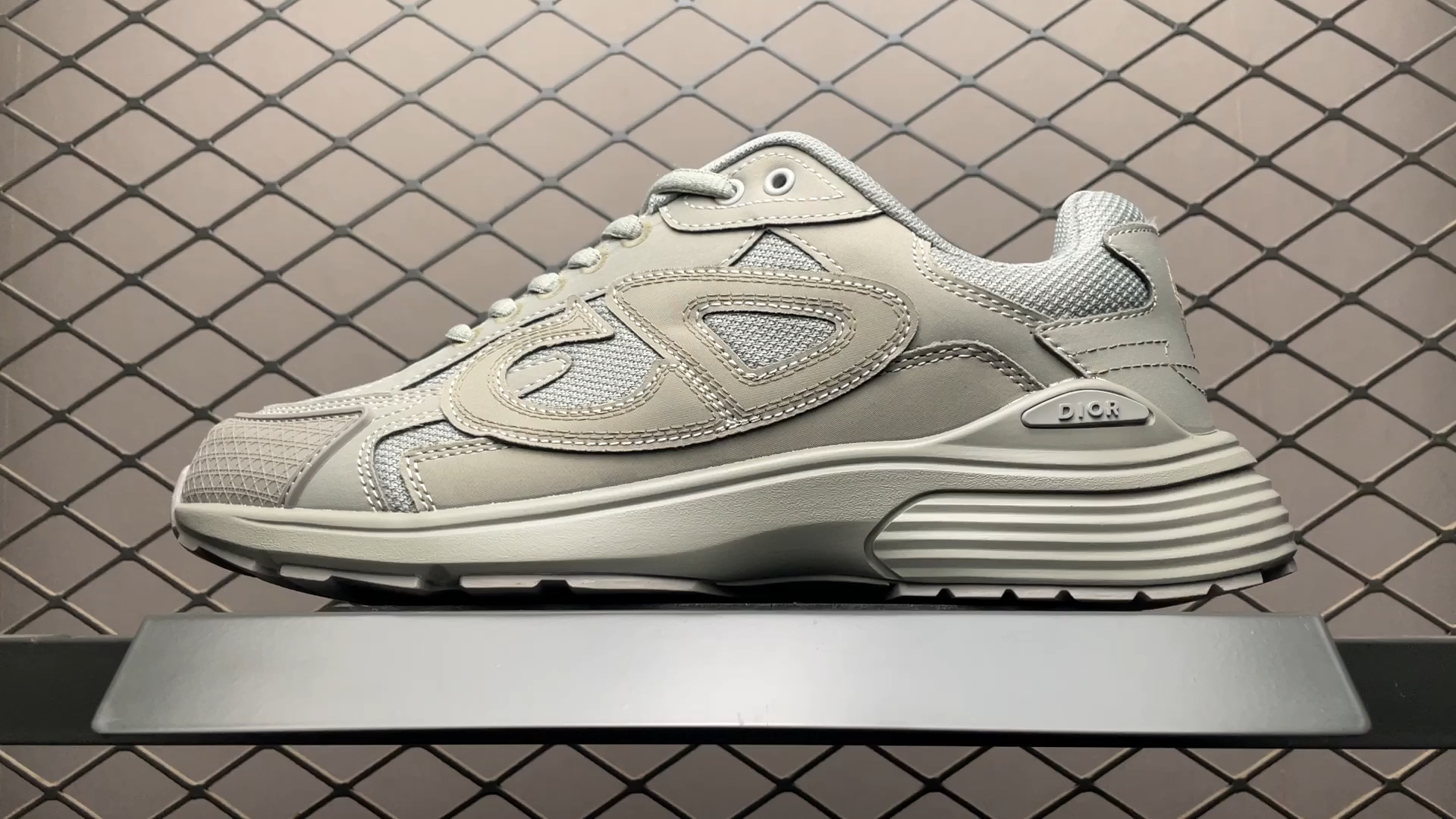 DR b30 sneaker