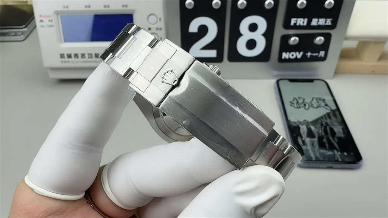 Clean Factory Rolex Submariner 126610LN Replica – Black Dial V5 Edition (Dandong 3235)