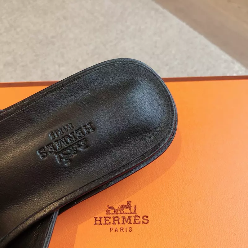 Fashion High Quality Real Leather Slippers LX-872310