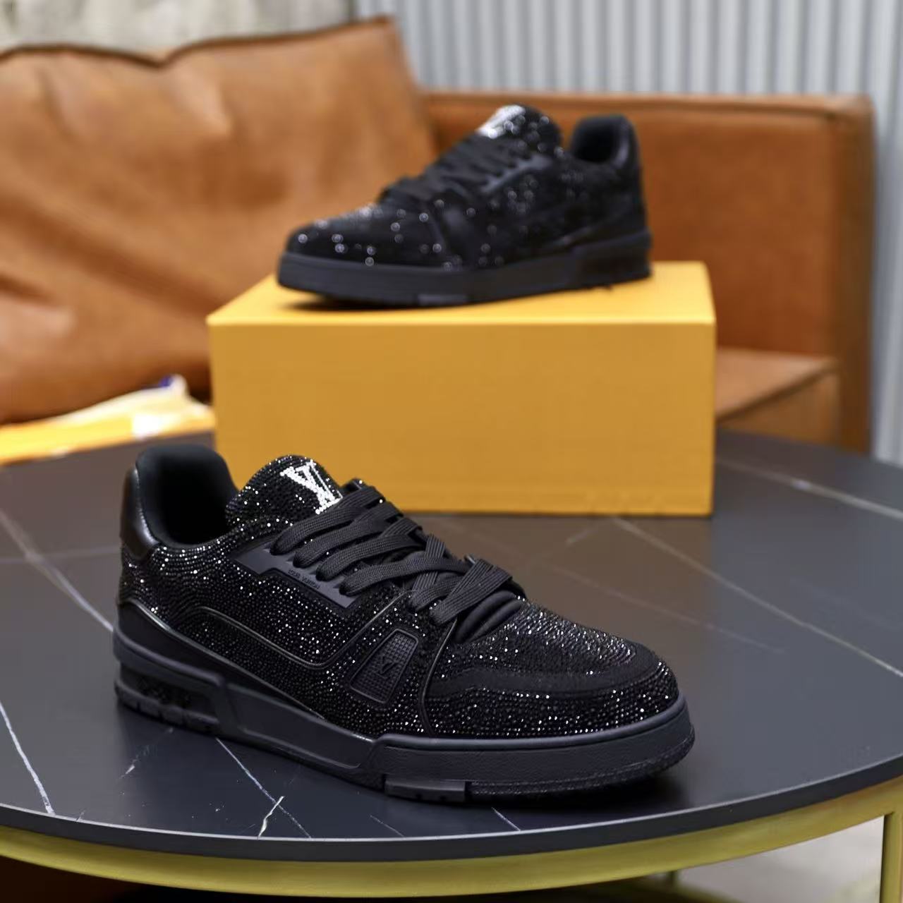 LV TRAINER