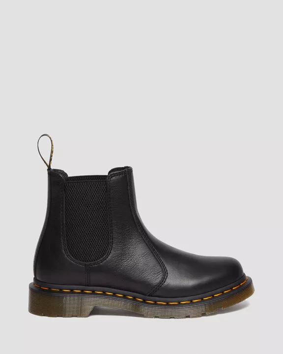 2976 Virginia Leather Chelsea Boots