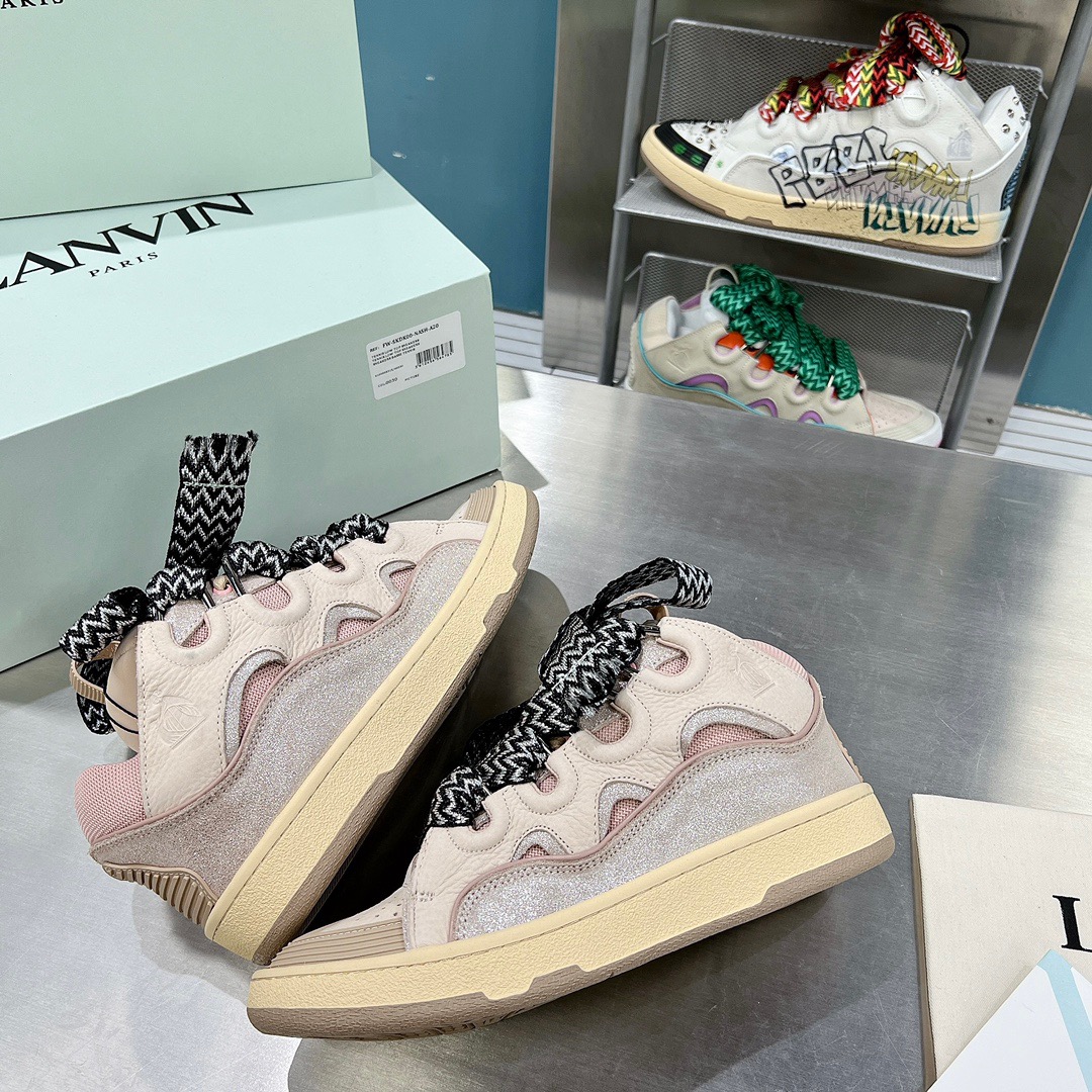 LAN Leather Curb 5