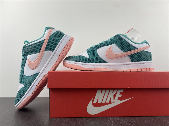 NK Dunk Low Snakeskin Washed Teal Bleached Coral DR8577-300