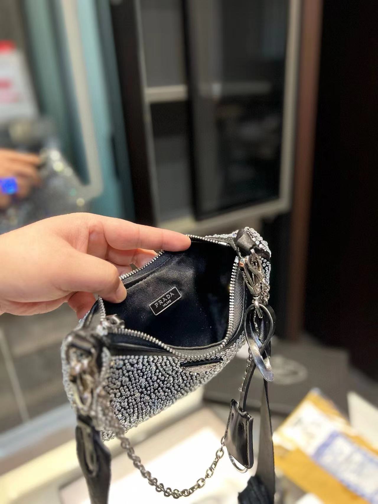 Fashion 8.7″ Full Diamonds Chains Adjustable Strap Shoulder bag with small coin purse BB-921222
