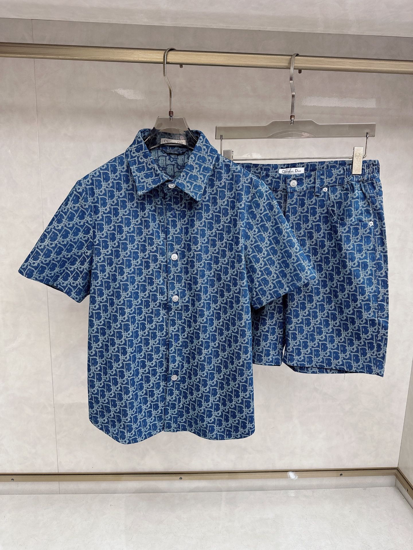 DR Two-piece suit