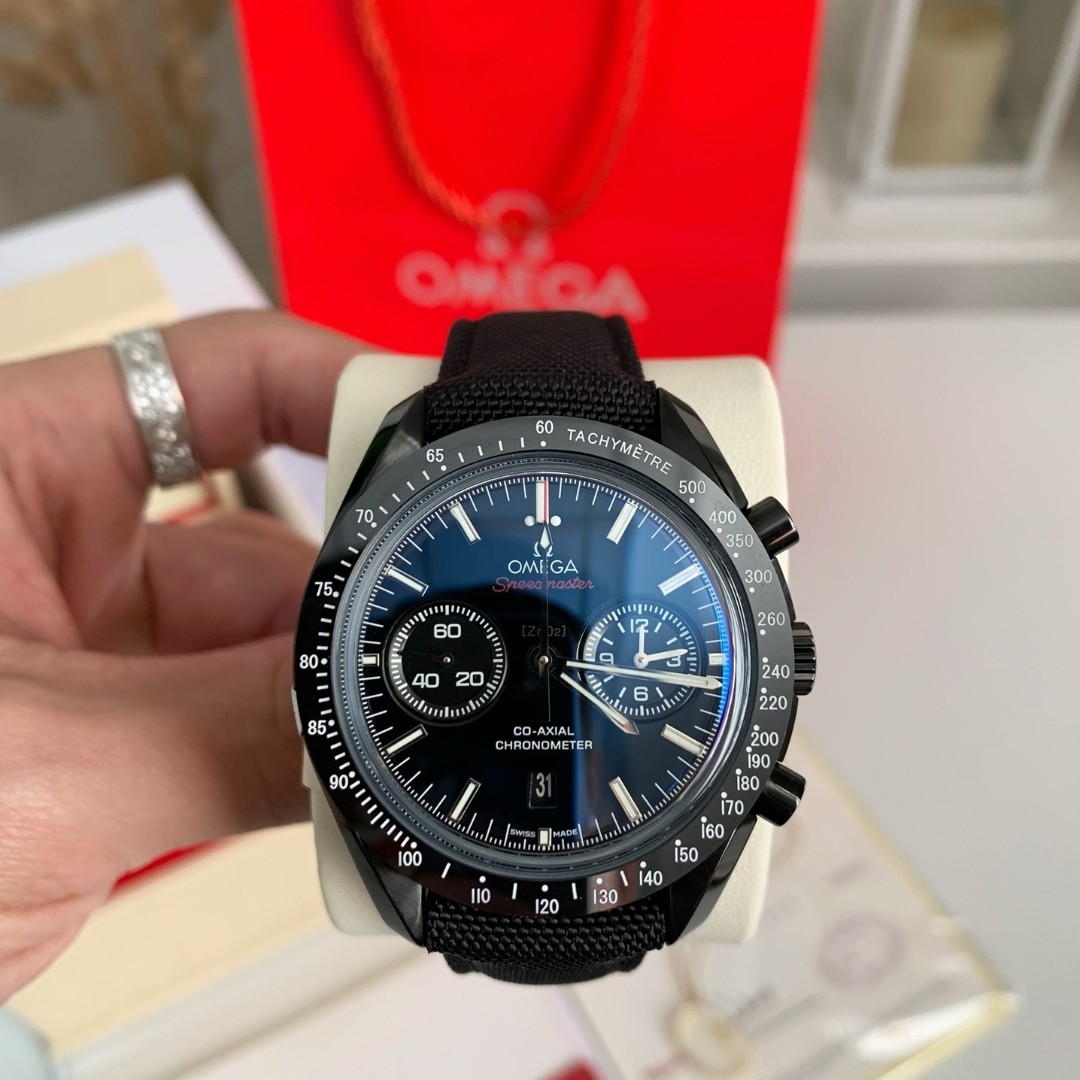 Omega Speedmaster Series Dark Side of the Moon，50m waterproof watch, 44.25mm