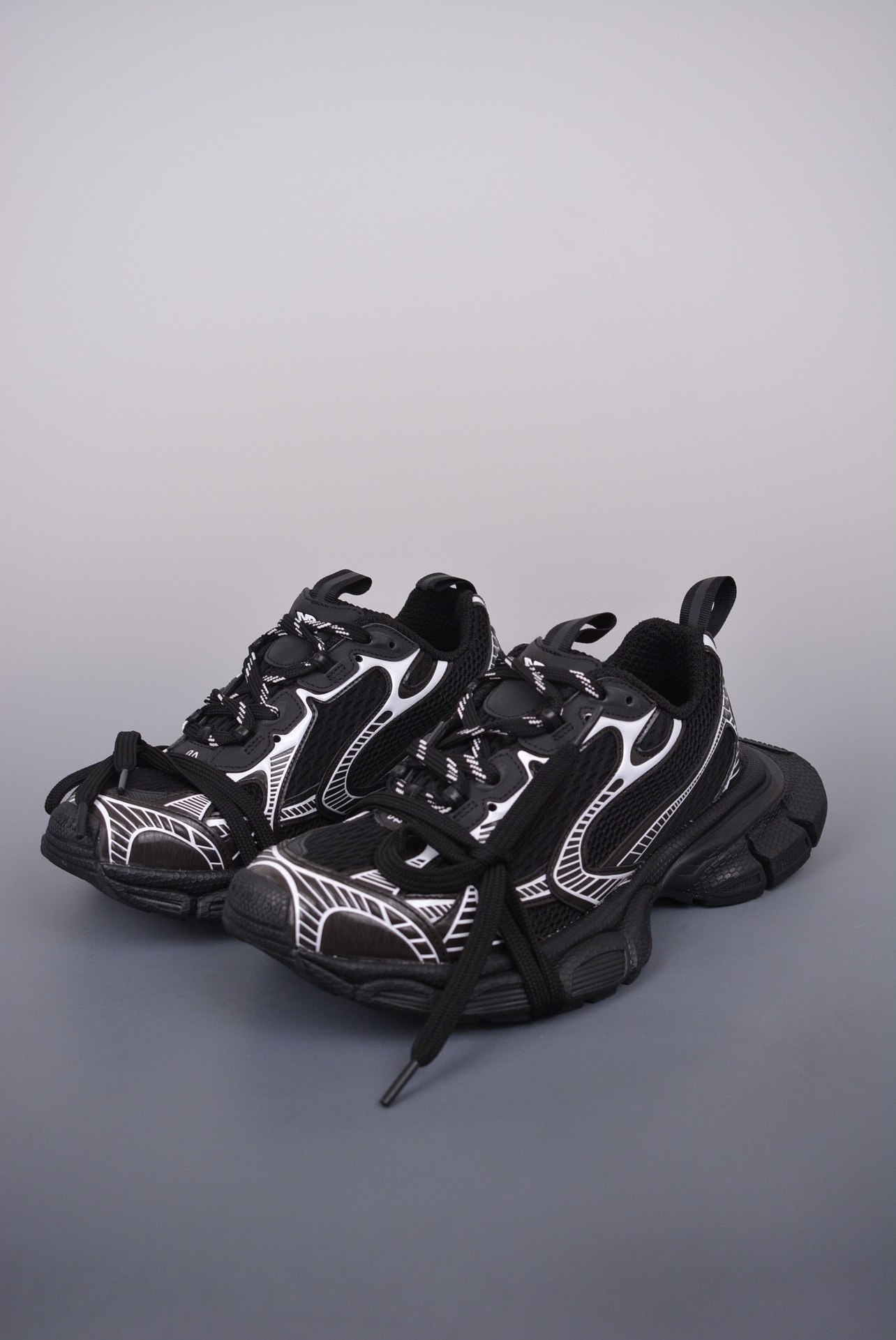 BLCG Sneakers