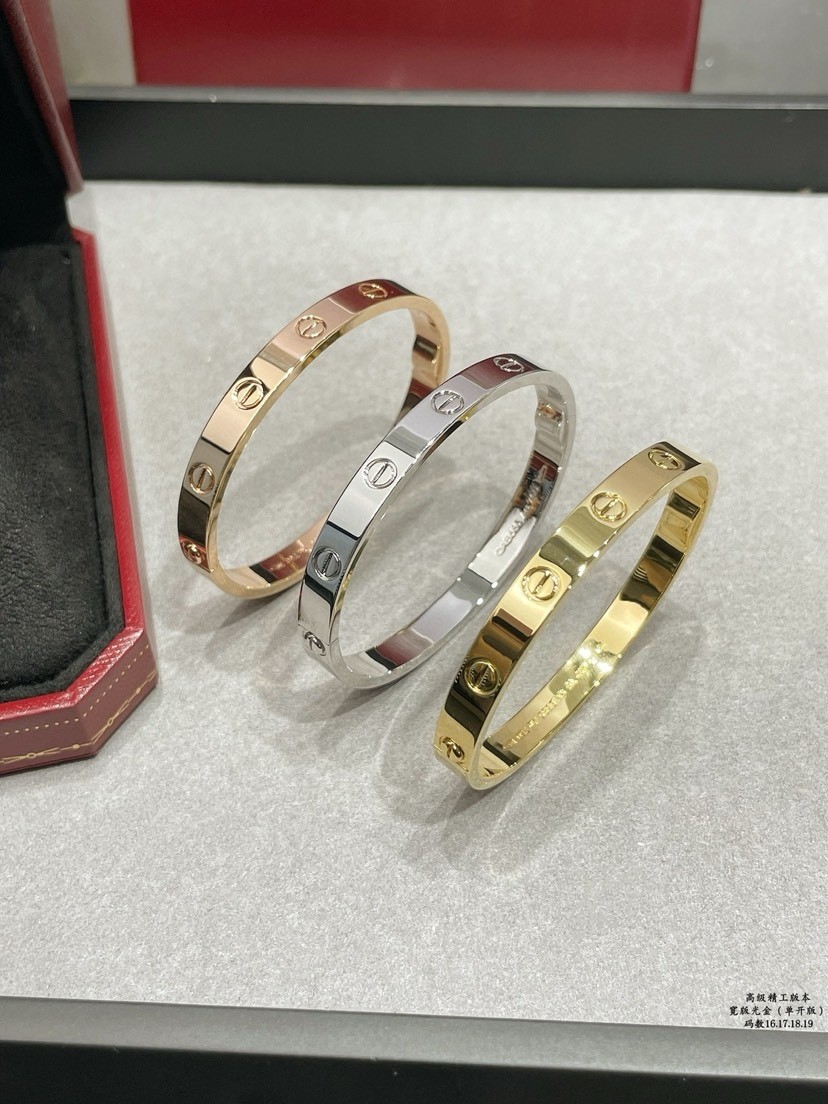 Carti LOVE Bracelets（Multiple colors）