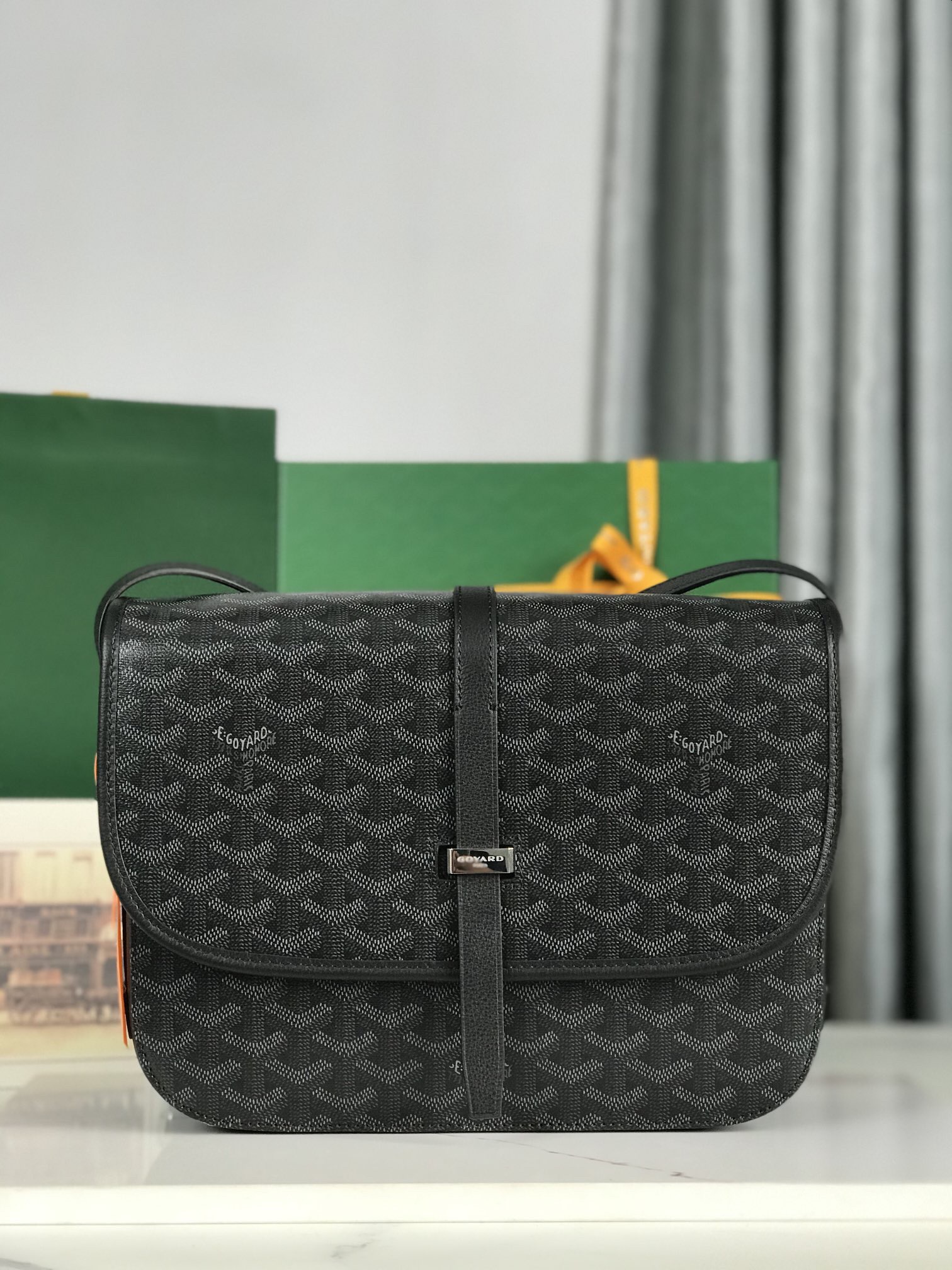 GY Belveder bag  Size : 28*19*7.5CM