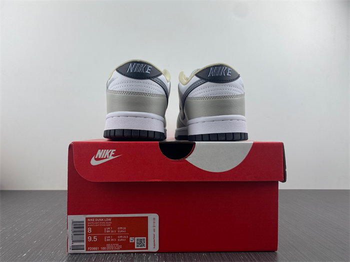 NK DUNK LOW “STENCIL SWOOSH” FD0661-100