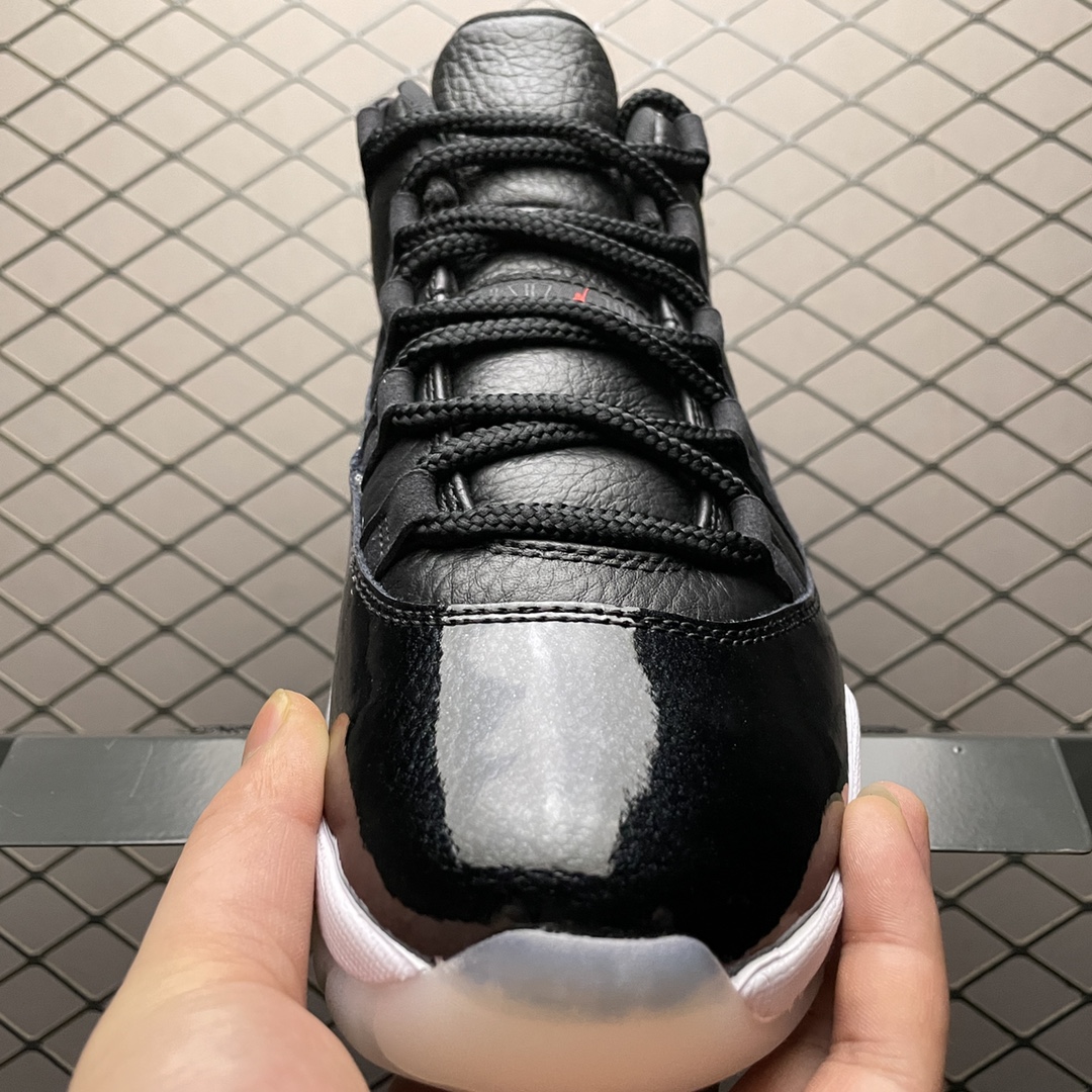 JRD 11 Retro Low 72-10 AV2187-001