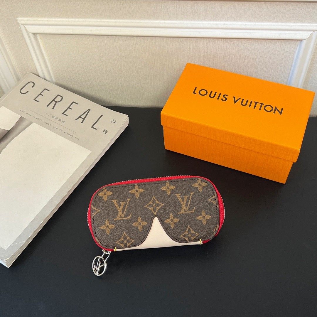 LV Glasses case