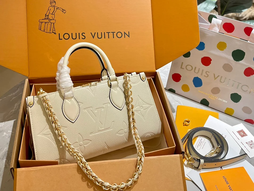 [Louis Vuitton] Very popular♪ OnTheGo EW (customs duties and shipping included)