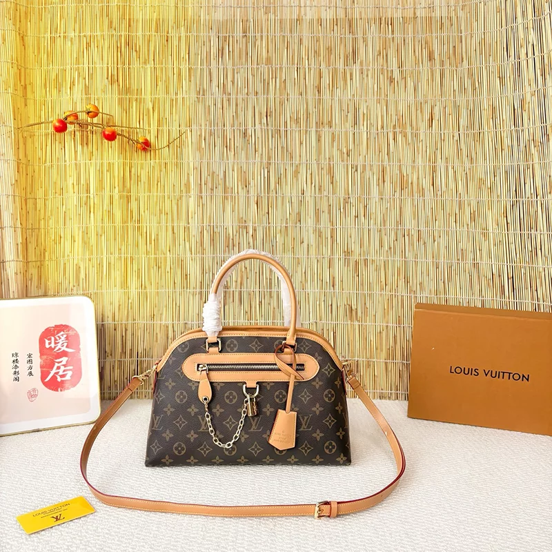 Genuine Leather Bags set Size Big: 12.6″x3.9″x8.7″ Medium: 10.6″x3.9″x7.1″ Small: 7.9″x4.3″ BB-6915055