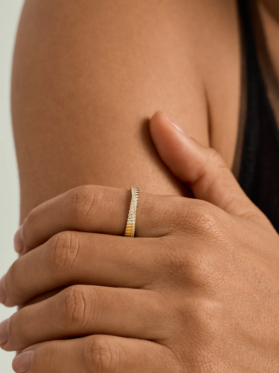 Pave Intertwined Ring