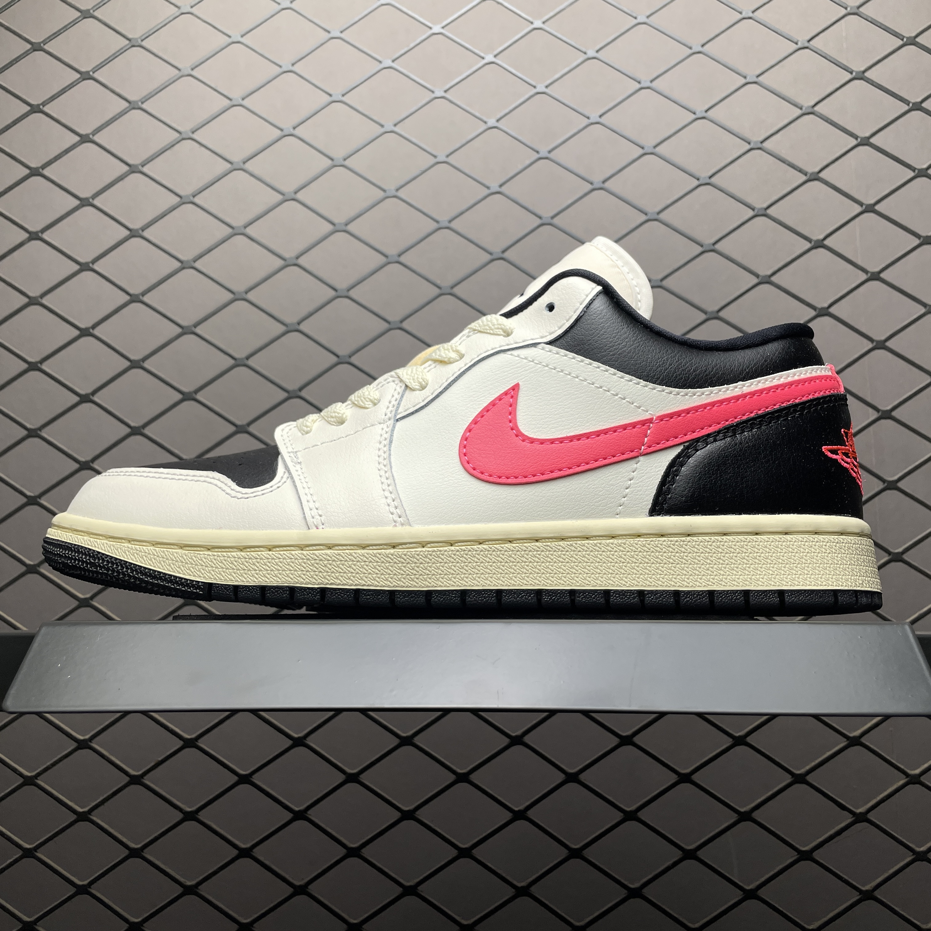 JRD1 Retro OG SP DC0774-107