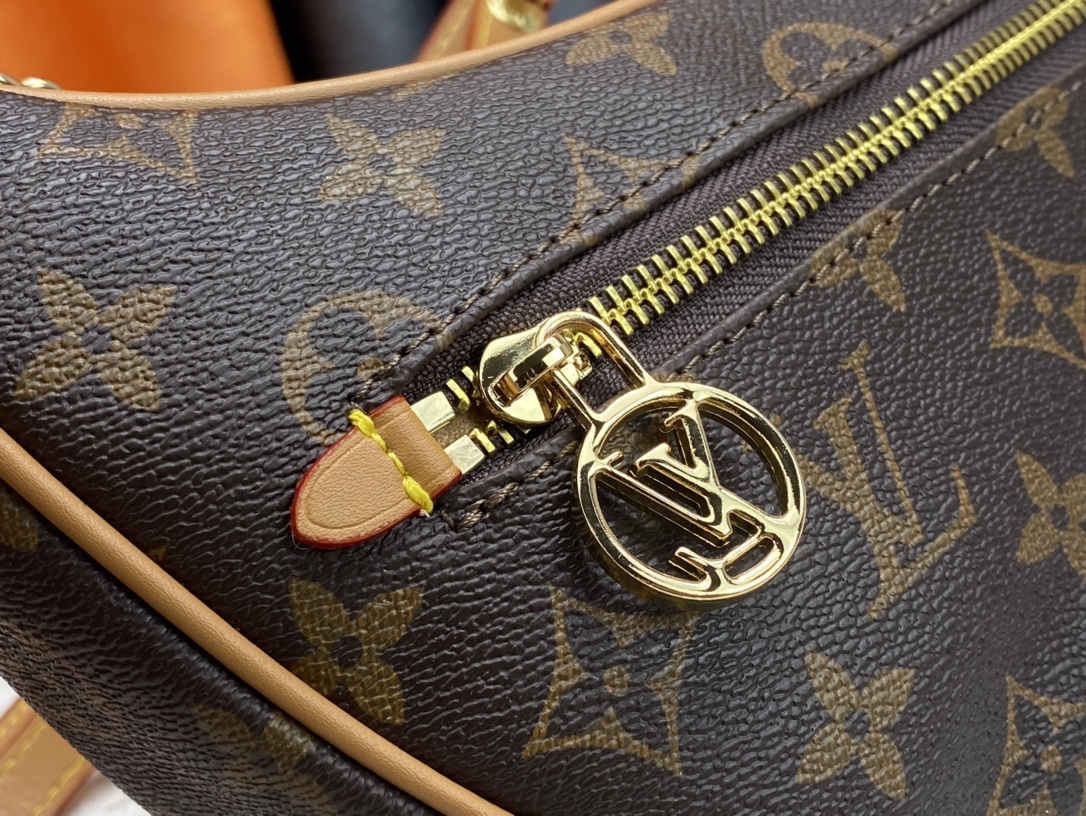 Woman’s Handbag 9.1″x5.1″x2.4″ BB-918000100059