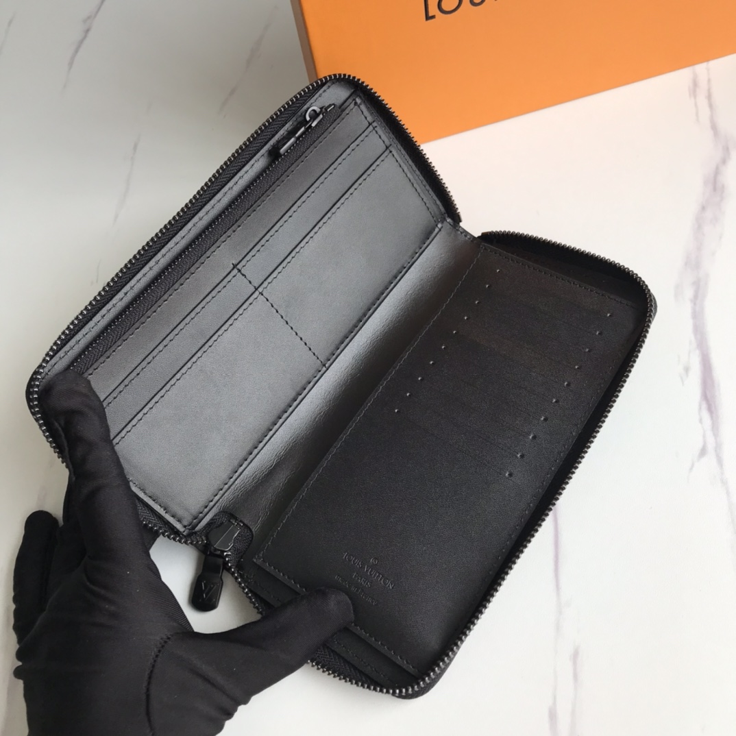 Long wallet 3.9″x7.9″x0.8″ BB-918000401