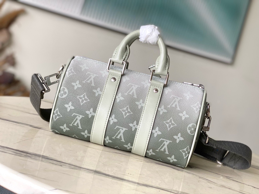 LV M11591 26ss Keepal Bandouliere 25*15*11cm