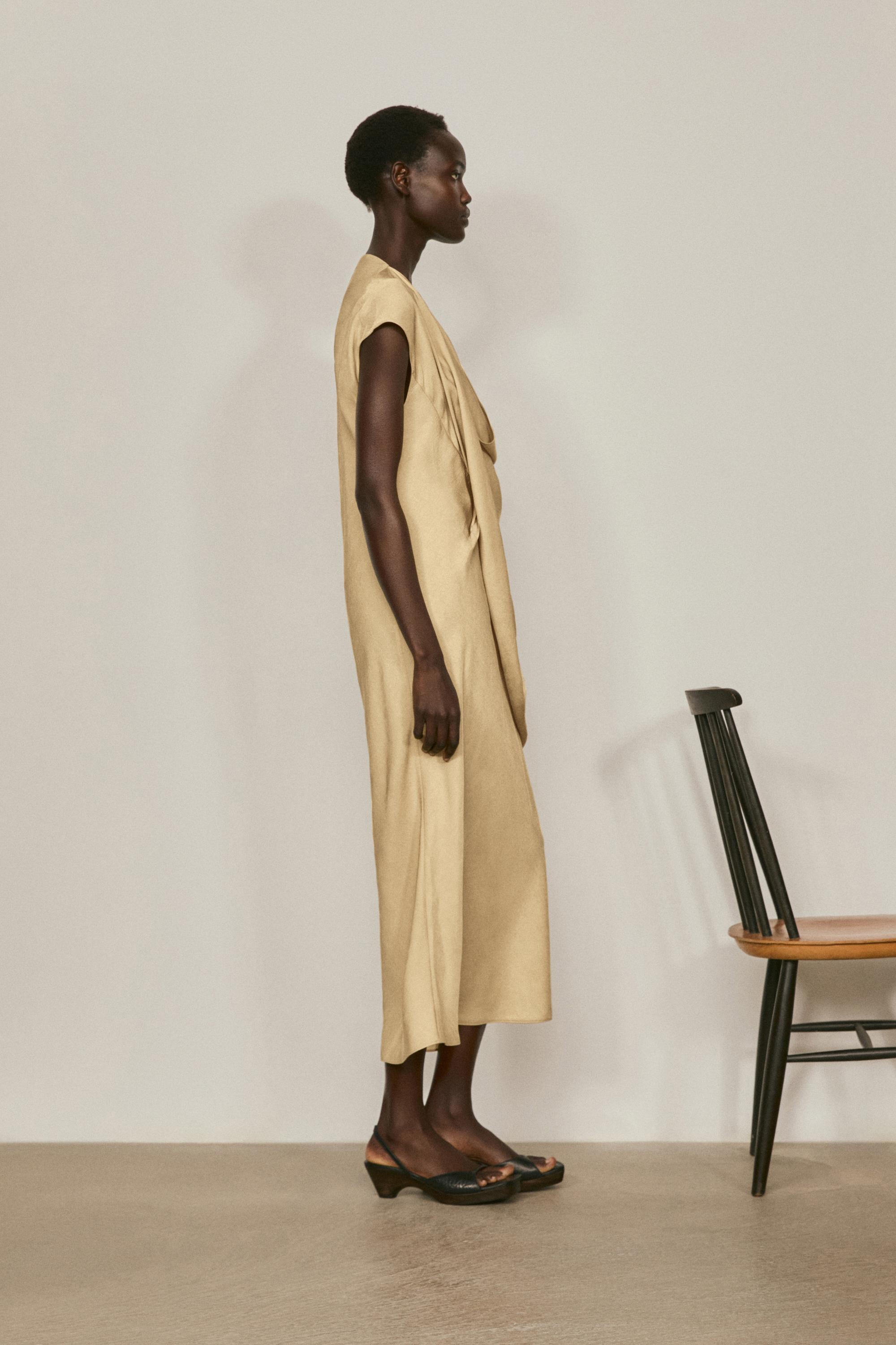 Vestido midi fluido drapeado - LIMITED EDITION