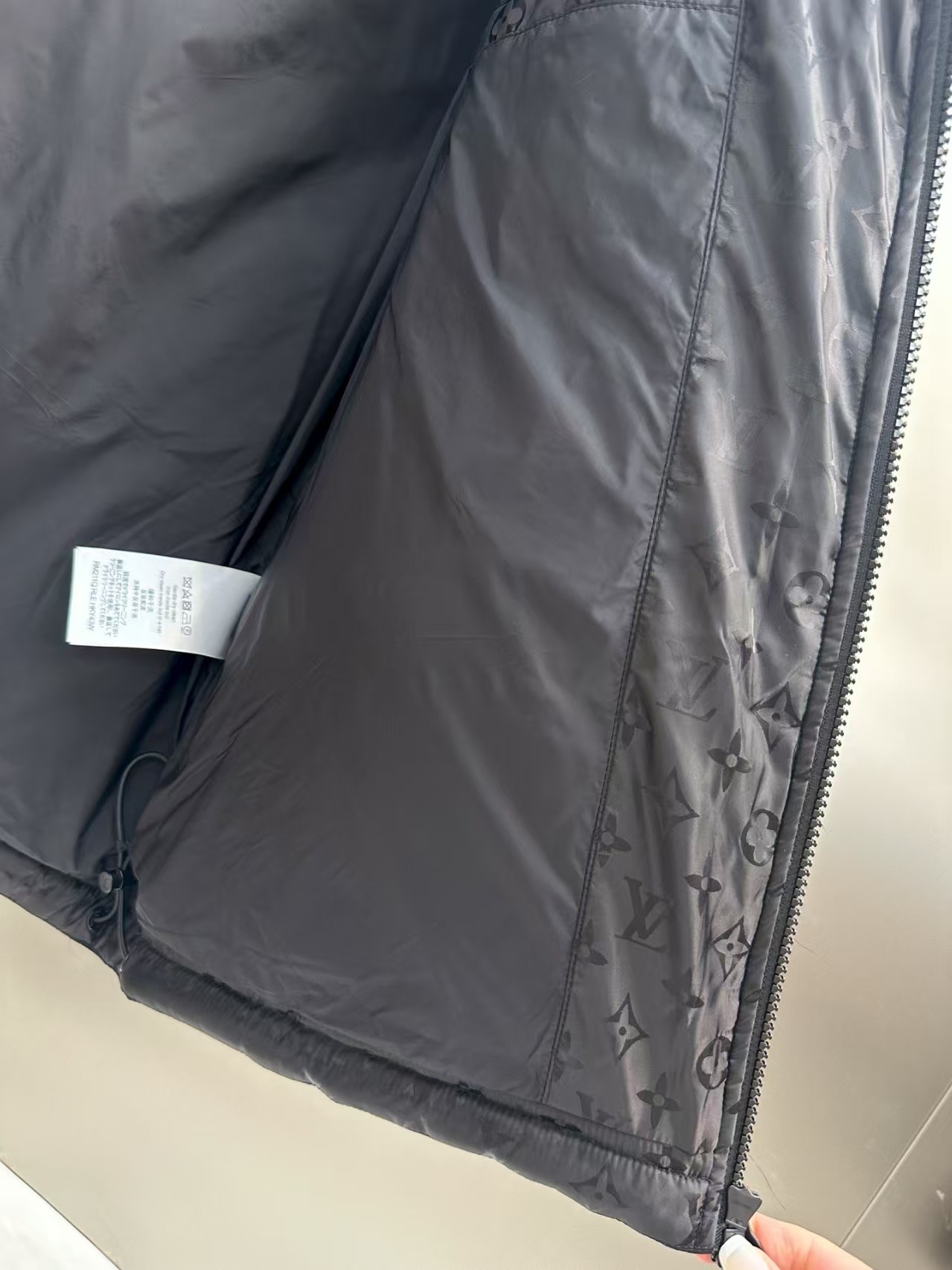 LV LOGO Down Jacket