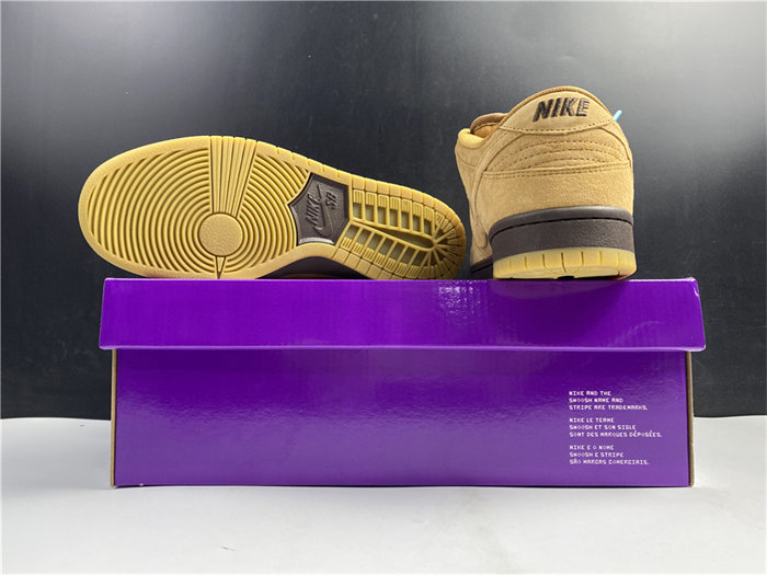 NK SB Dunk Low Wheat BQ6817-204