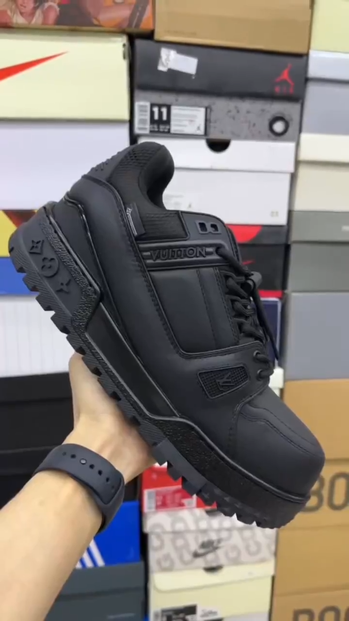 LV Trainer Maxi Sneaker Black