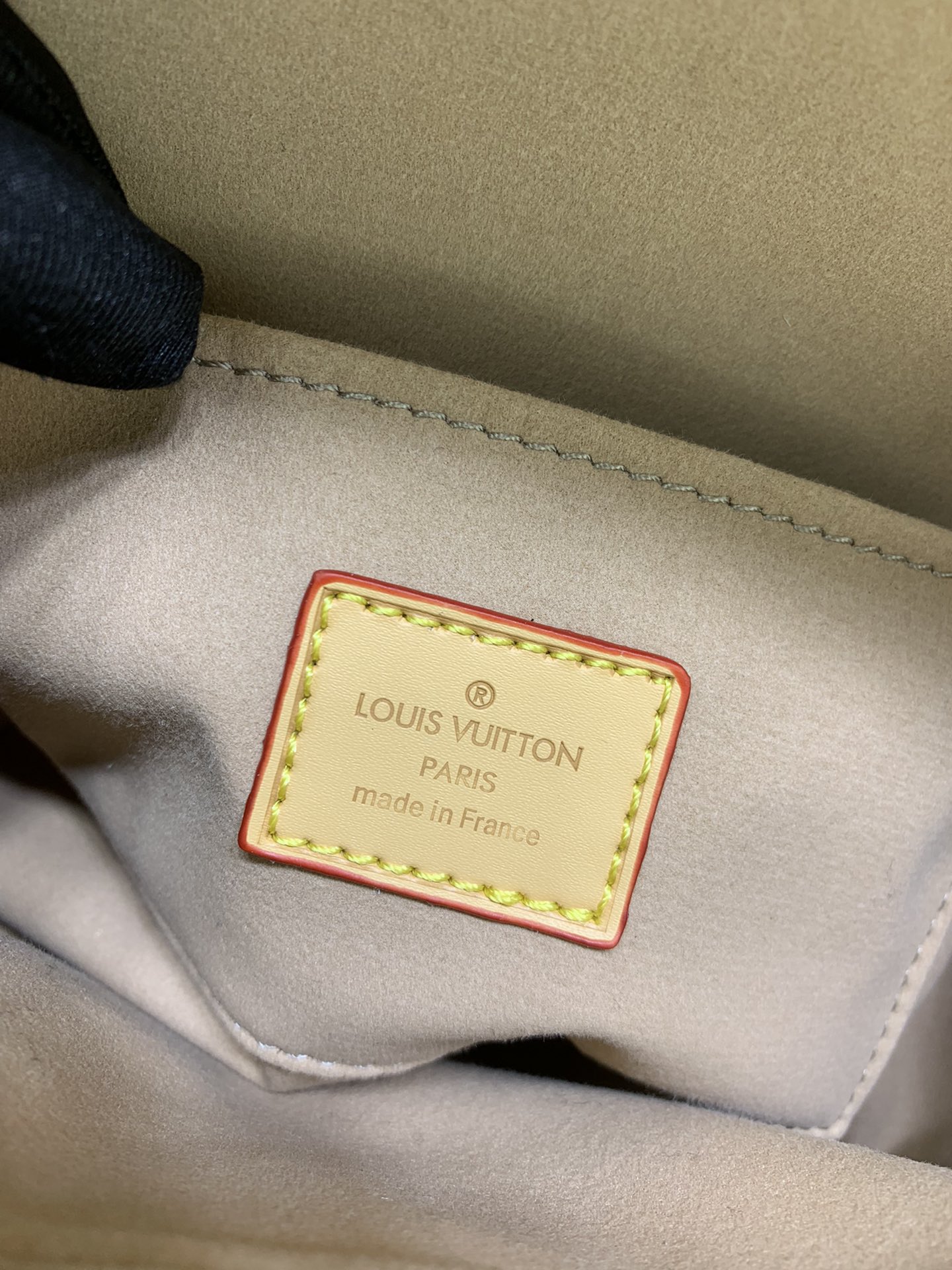 Woman’s Handbag Big:11.0″x7.9″x3.9″ mini:7.9″x6.3″x3.0″ BB-9180001000351