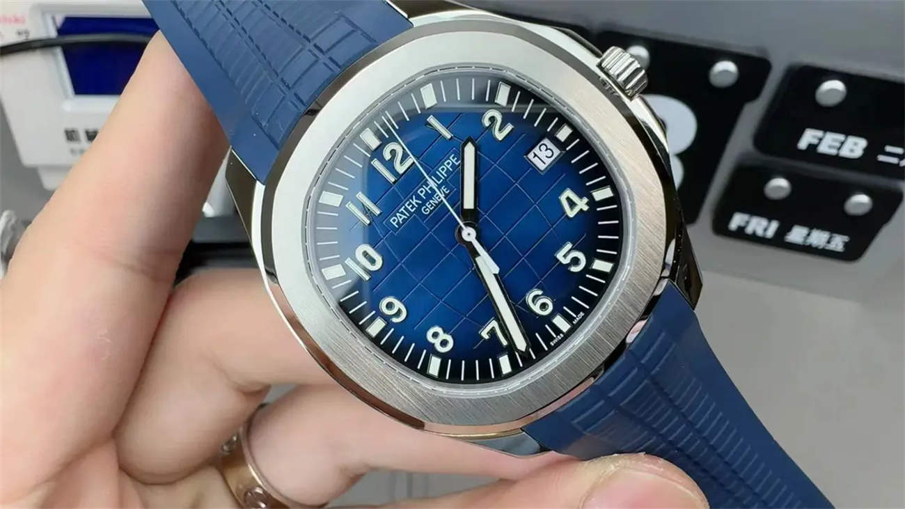 Patek Philippe Aquanaut 5168G Replica – Blue Dial, White Gold Case, 3K Factory Precision