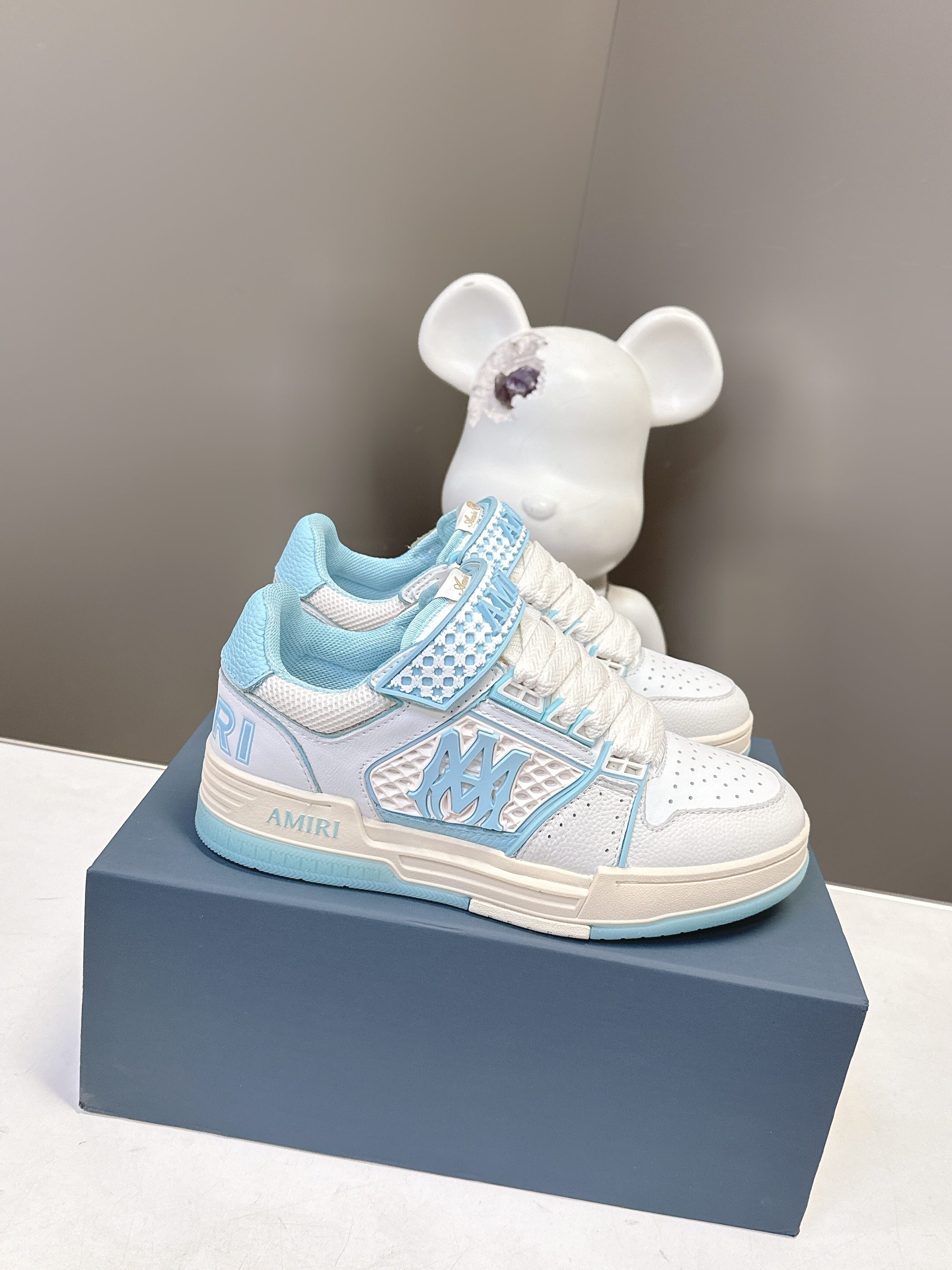 AMRI Sneakers