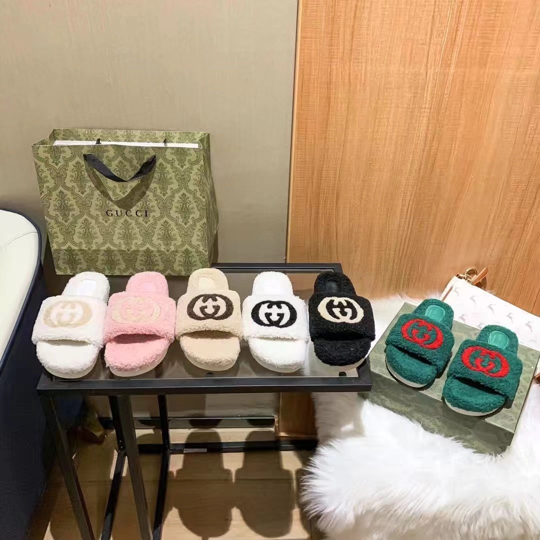 Classic Top quality plush Slippers LX-872182