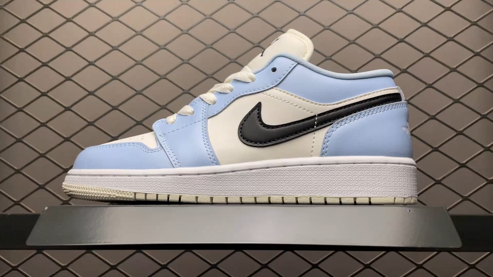 JRD 1 Low Ice Blue Black 554723-401
