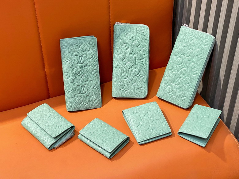 LV Wallets（Multiple sizes）