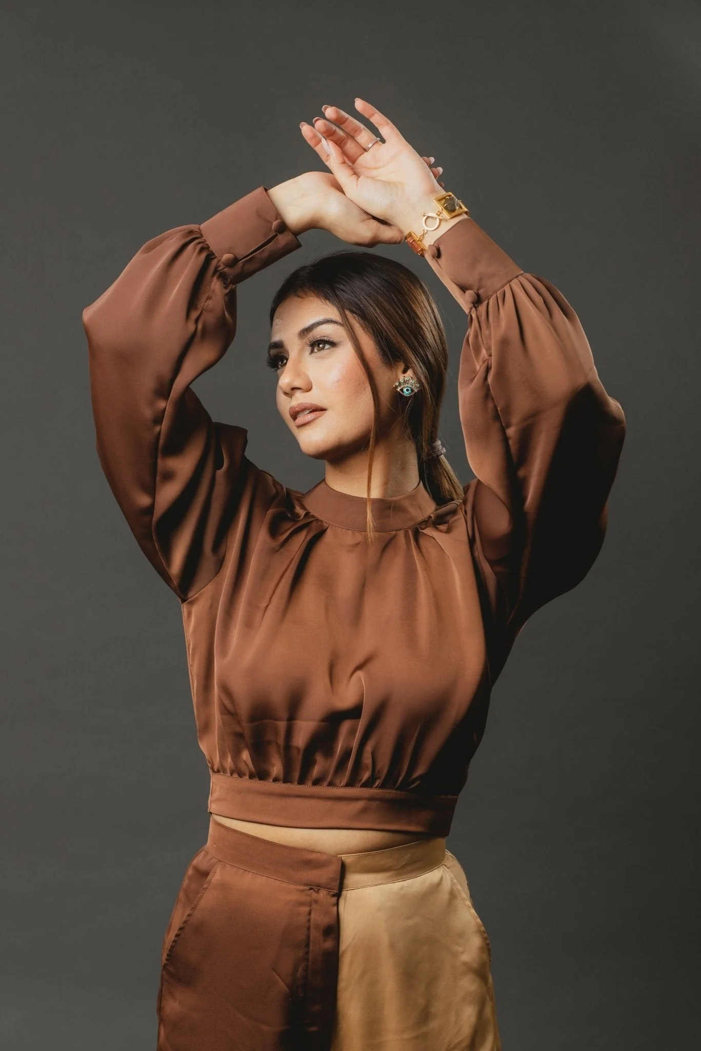 Cupid's Touch Knot Top In Walnut Brown
