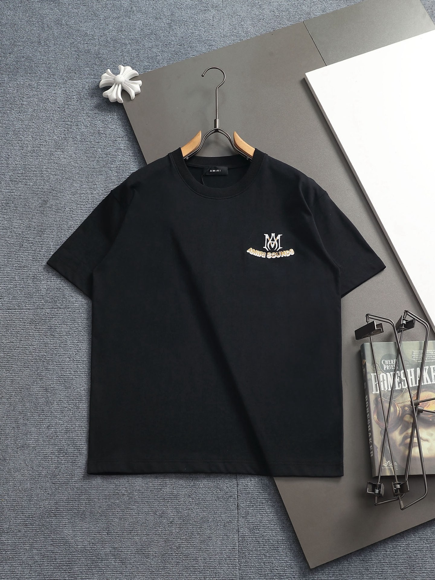 Amri T-Shirt