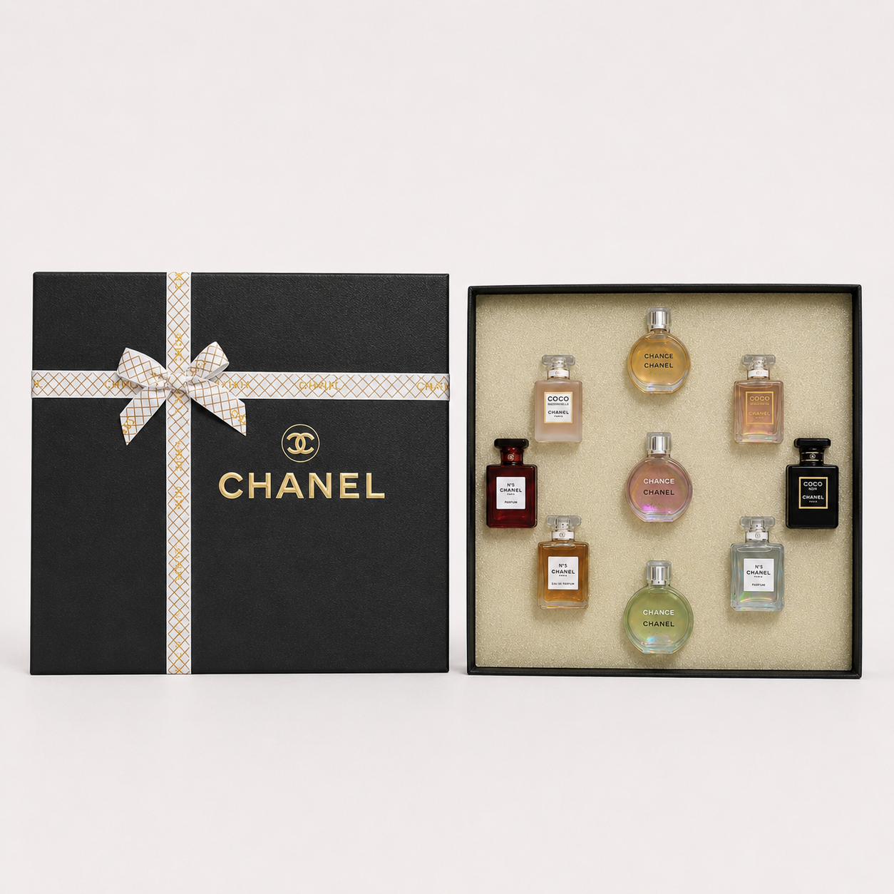 D113：CHANEL 9-Piece Mini Fragrance Gift Set (7.5ml × 9)