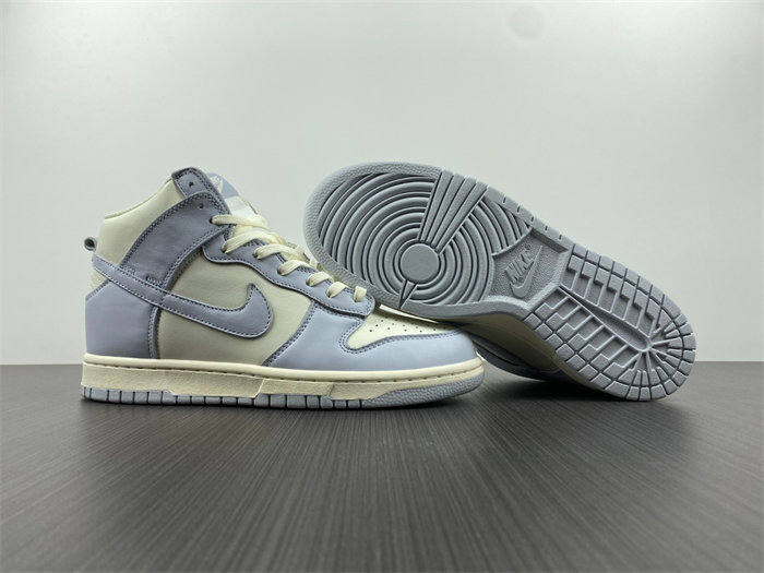 NK Dunk High Sail Football Grey DD1869-102