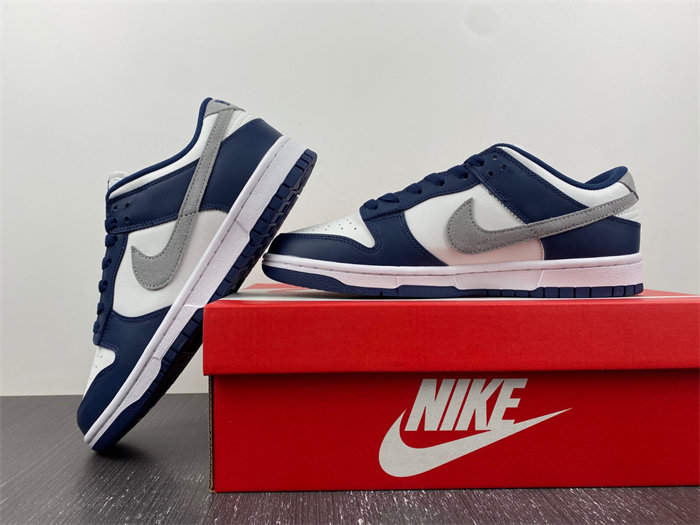 NK Dunk Low Summit White Midnight Navy FD9749-400