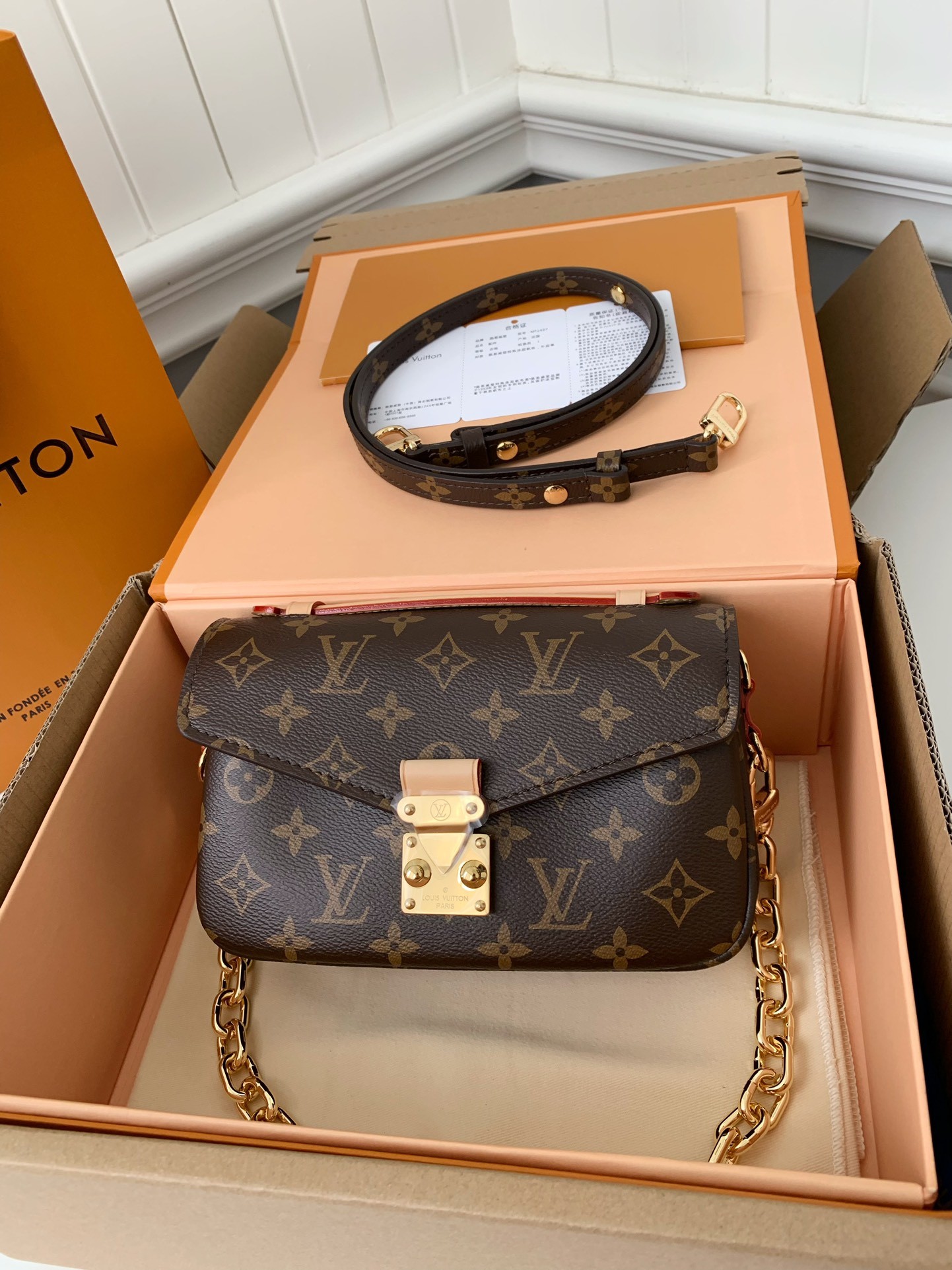 LV POCHETTE MÉTIS EAST WEST 21.5*13.5*6cm