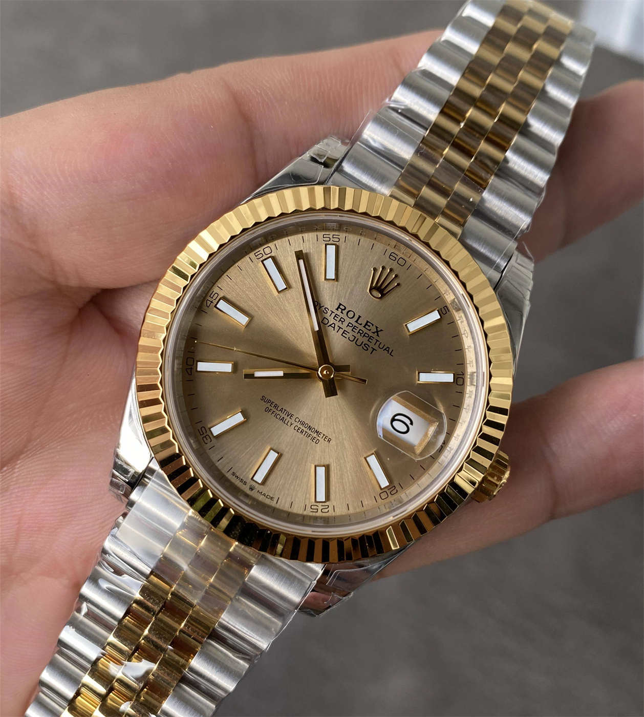 Rolex Datejust 41 Champagne Dial Two Tone Replica – VS Factory M126333-0010 with Dandong 3235 Movement